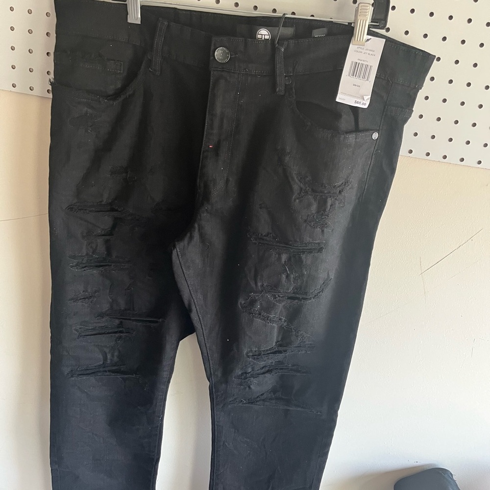 Stylish Black Distressed Jeans